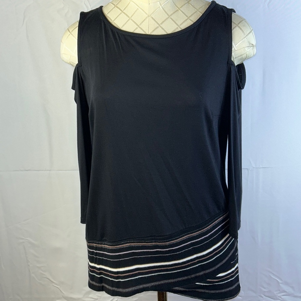 Coco Bianco Cold Shoulder Black Top Lightweight Diagonal Design Ck measurements